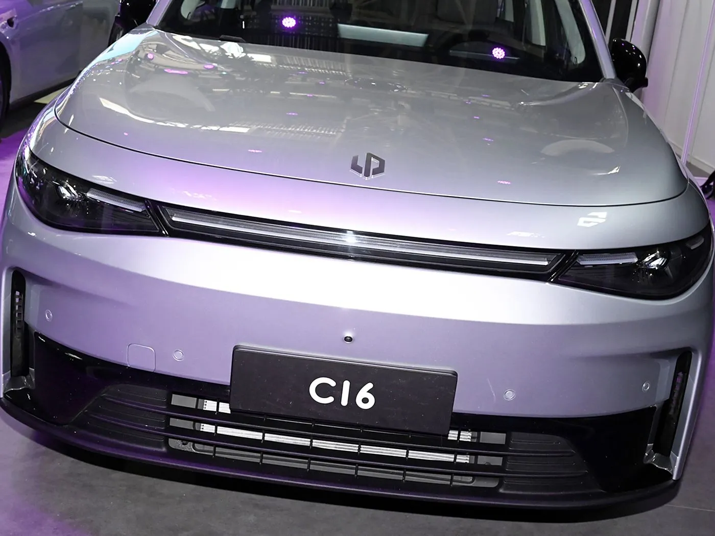 Leapmotor C16 5-дзвярны 6-мясцовы EV пазадарожнік 4WD Рэжым прывада Левы руль Электрычны і гібрыдны Паліва New Energy Auto