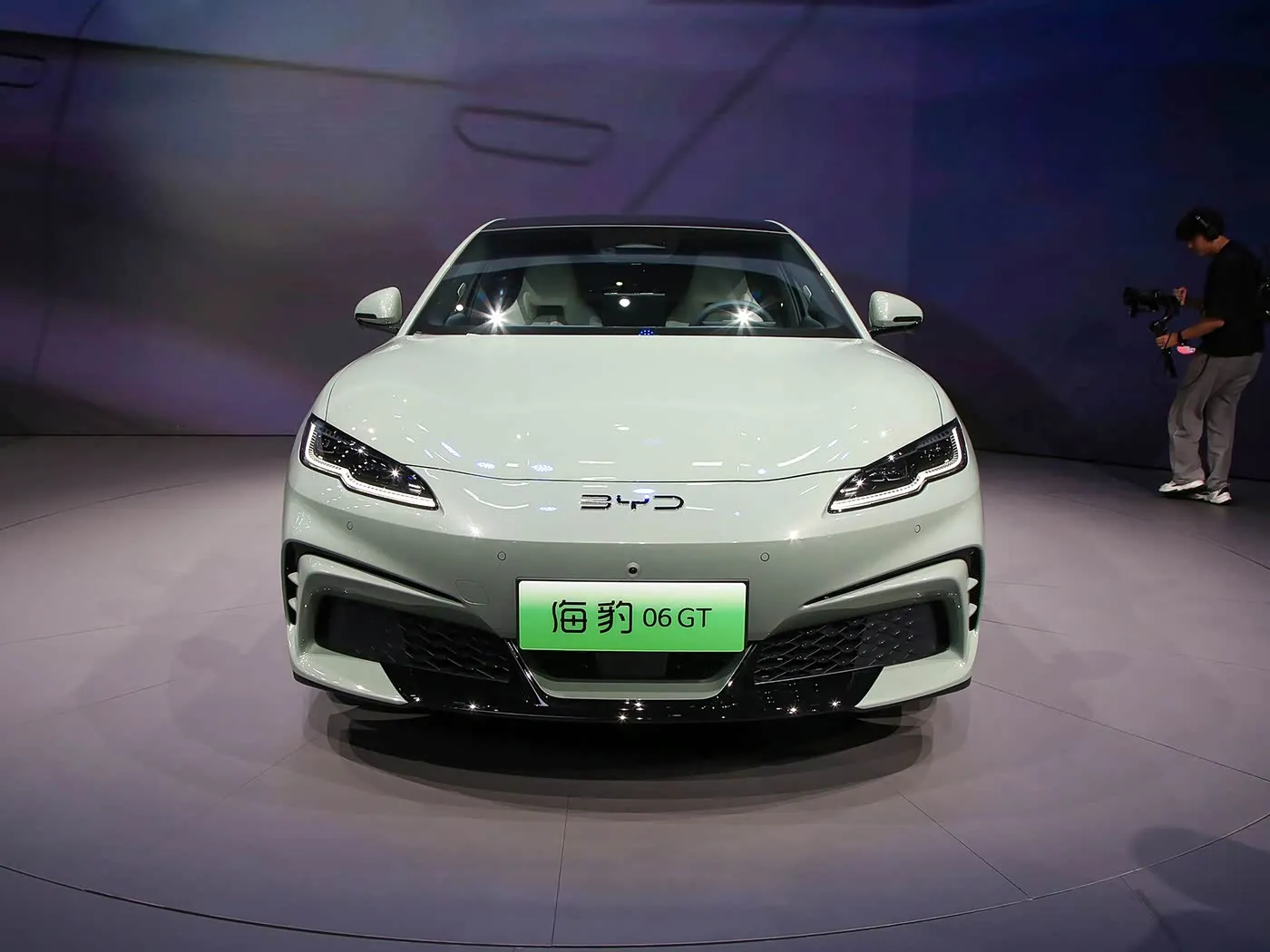 BYD Seal 06GT Heatwave Edition Electric Hatchback 550 AWD 3000W Power Motor 4x4 Mini Auto with Dynamic Left Experience