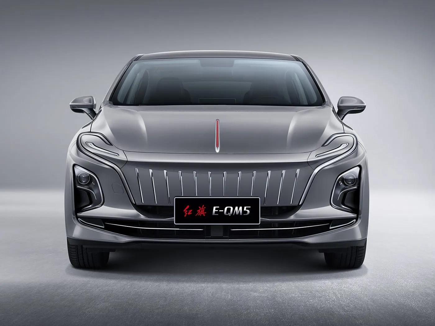 Прасторны электрамабіль Hongqi E-QM5 з доўгай колавай базай, чысты электрычны аўтамабіль, новы энергетычны аўтамабіль