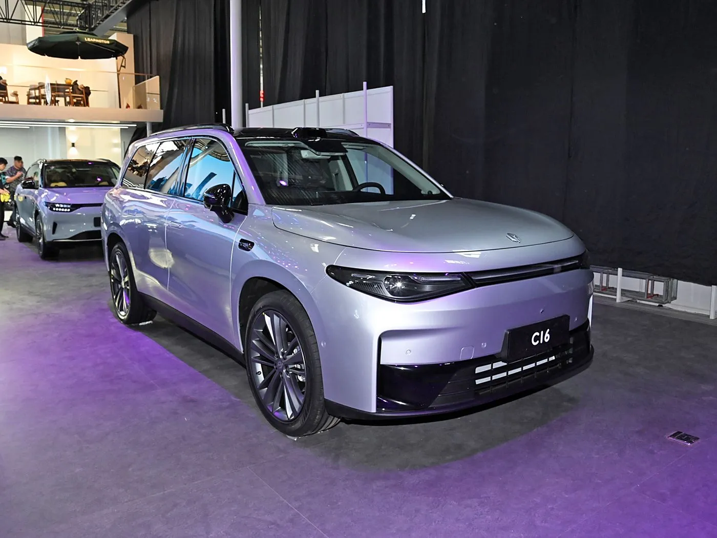 Leapmotor C16 5-дзвярны 6-мясцовы EV пазадарожнік 4WD Рэжым прывада Левы руль Электрычны і гібрыдны Паліва New Energy Auto