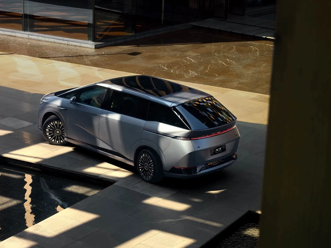 Xpeng X9 Long Range MPV SUV Чысты электрычны левы руль Канкурэнтаздольная цана Новы энергетычны аўтамабіль