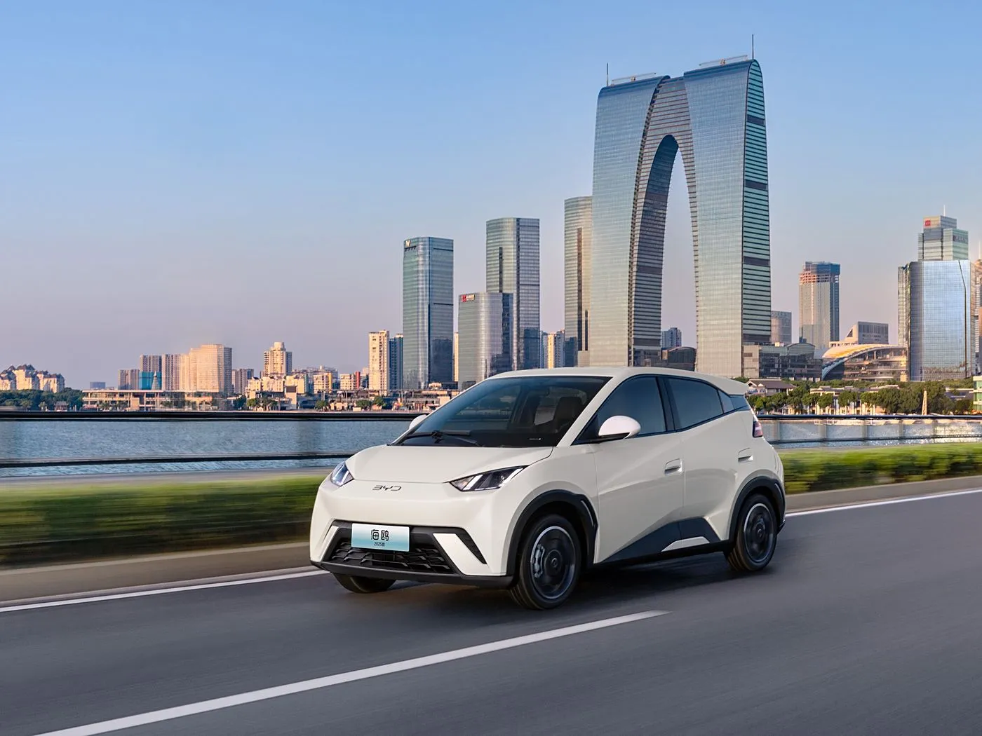 BYD Seagull EV Hatchback Mini Smart SUV з пярэднім прывадам і камерай задняга выгляду Новы энергетычны аўтамабіль на літыевых батарэях Гарачая распродаж