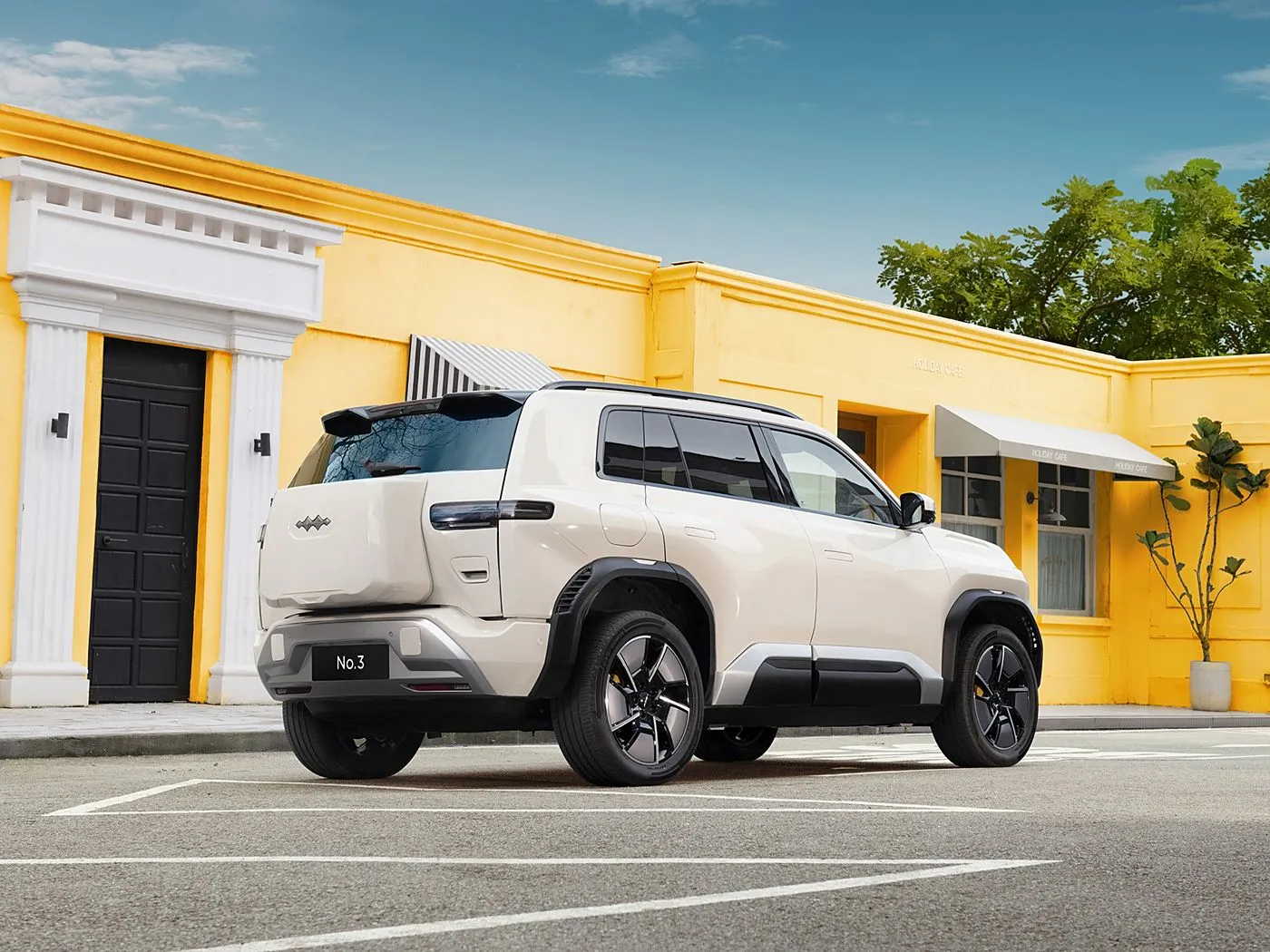Кампактны пазадарожнік BYD Equation Leopard Titanium 3 Pure Electric з запасам ходу CLTC 501 км, ADAS L2 і AWD/RWD Performance, 4 дзверы, 5 месцаў і паўнахуткасны круіз-кантроль