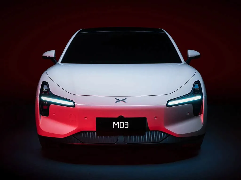 Xiaopeng 2025 Mona M03 Электрычны седан далёкага радыусу дзеяння 515 км Новы энергетычны пазадарожнік і хэтчбэк EV Літыевая батарэя