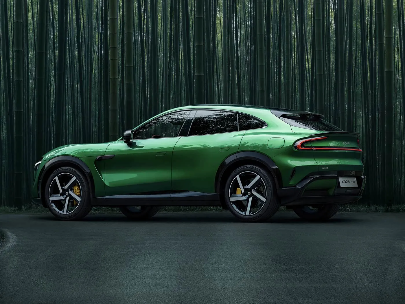ГАРАЧЫ РАСДАЖ XIAOMI YU7 НОВЫ ЭНЕРГЕТИЧНЫ АВТОМАБІЛЬ EV SUV колавая база далёкага радыусу дзеяння 5 сядзенняў цалевы экран