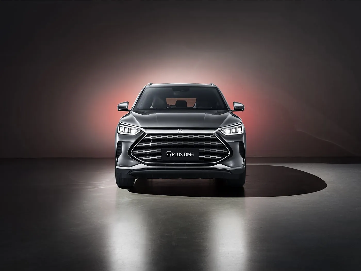 BYD Song Plus SUV Аўтаматычны поўны прывад з камерай задняга выгляду Скураныя сядзенні Гібрыдны паліўны левы руль