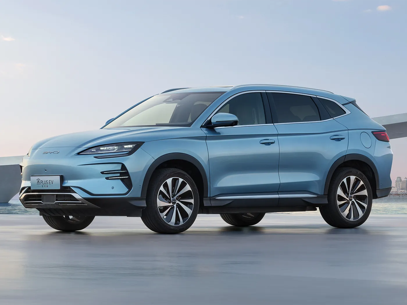 BYD Song Plus SUV Аўтаматычны поўны прывад з камерай задняга выгляду Скураныя сядзенні Гібрыдны паліўны левы руль