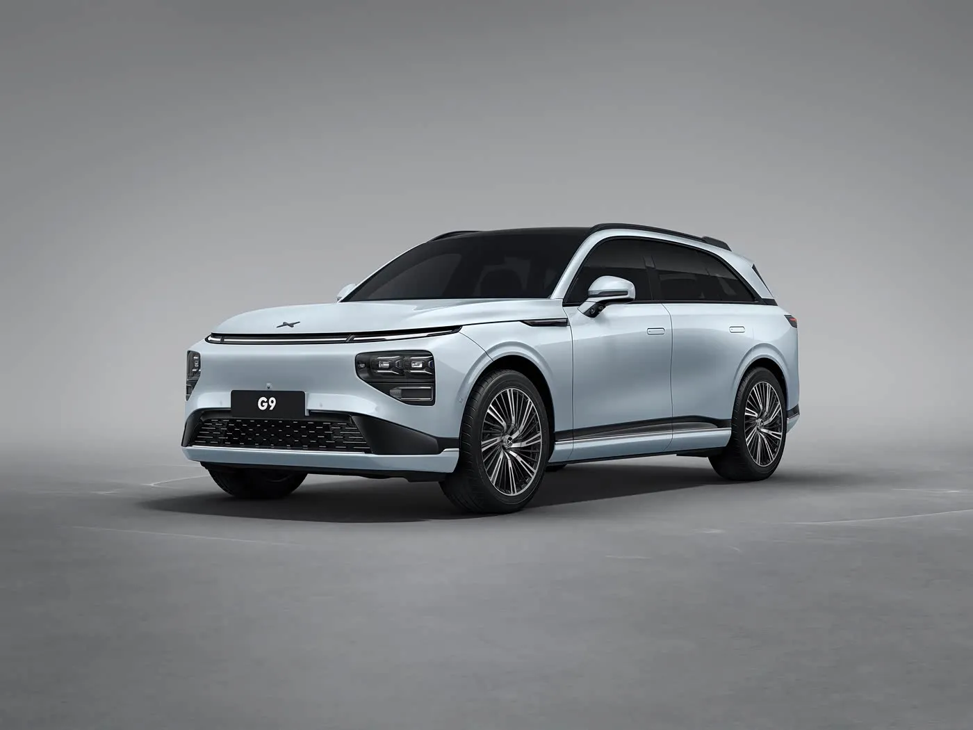 Раскошны 4-дзвярны 5-мясцовы пазадарожнік Xpeng G9, электрамабіль New Energy MPV Хэтчбэк з рэжымам 4WD Drive Power PHEV і рухавіком EV злева
