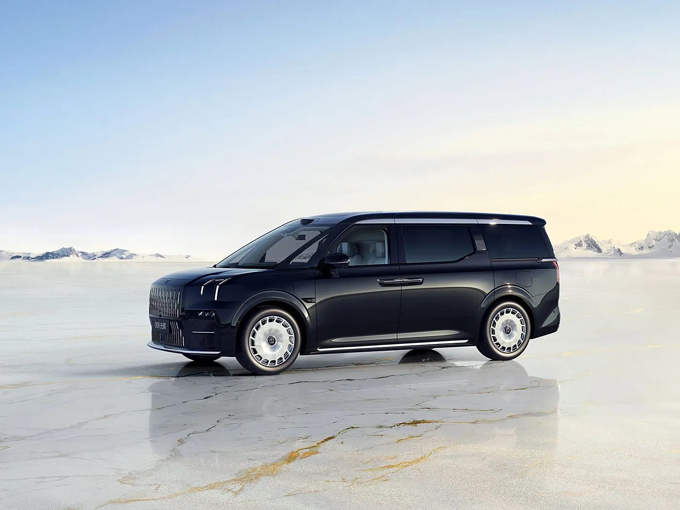 ZEEKR 009 Luxury Large MPV New Energy Pure Electric Ultra-Long Range Limousine High Profile Ultra-Luxurious EV Car Lithium