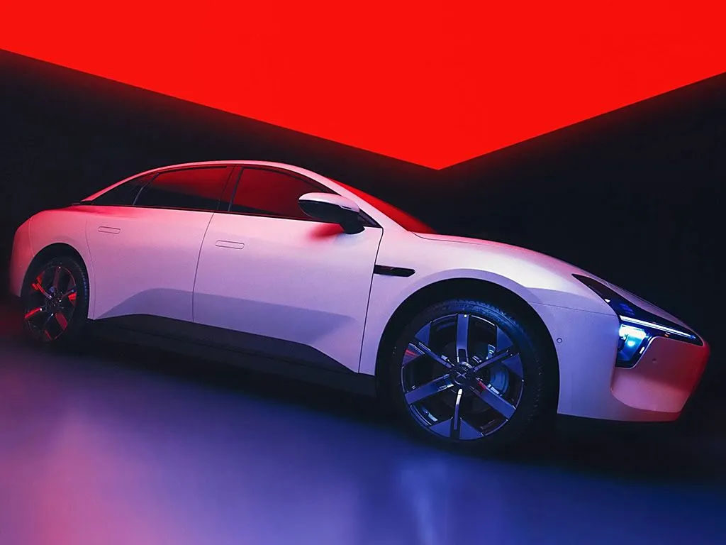 Xiaopeng 2025 Mona M03 Электрычны седан далёкага радыусу дзеяння 515 км Новы энергетычны пазадарожнік і хэтчбэк EV Літыевая батарэя