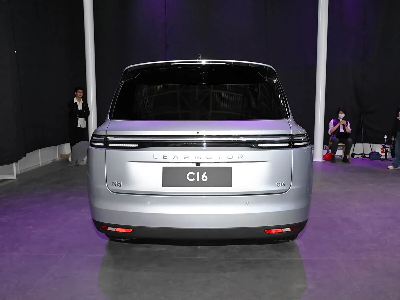 Leapmotor C16 5-дзвярны 6-мясцовы EV пазадарожнік 4WD Рэжым прывада Левы руль Электрычны і гібрыдны Паліва New Energy Auto