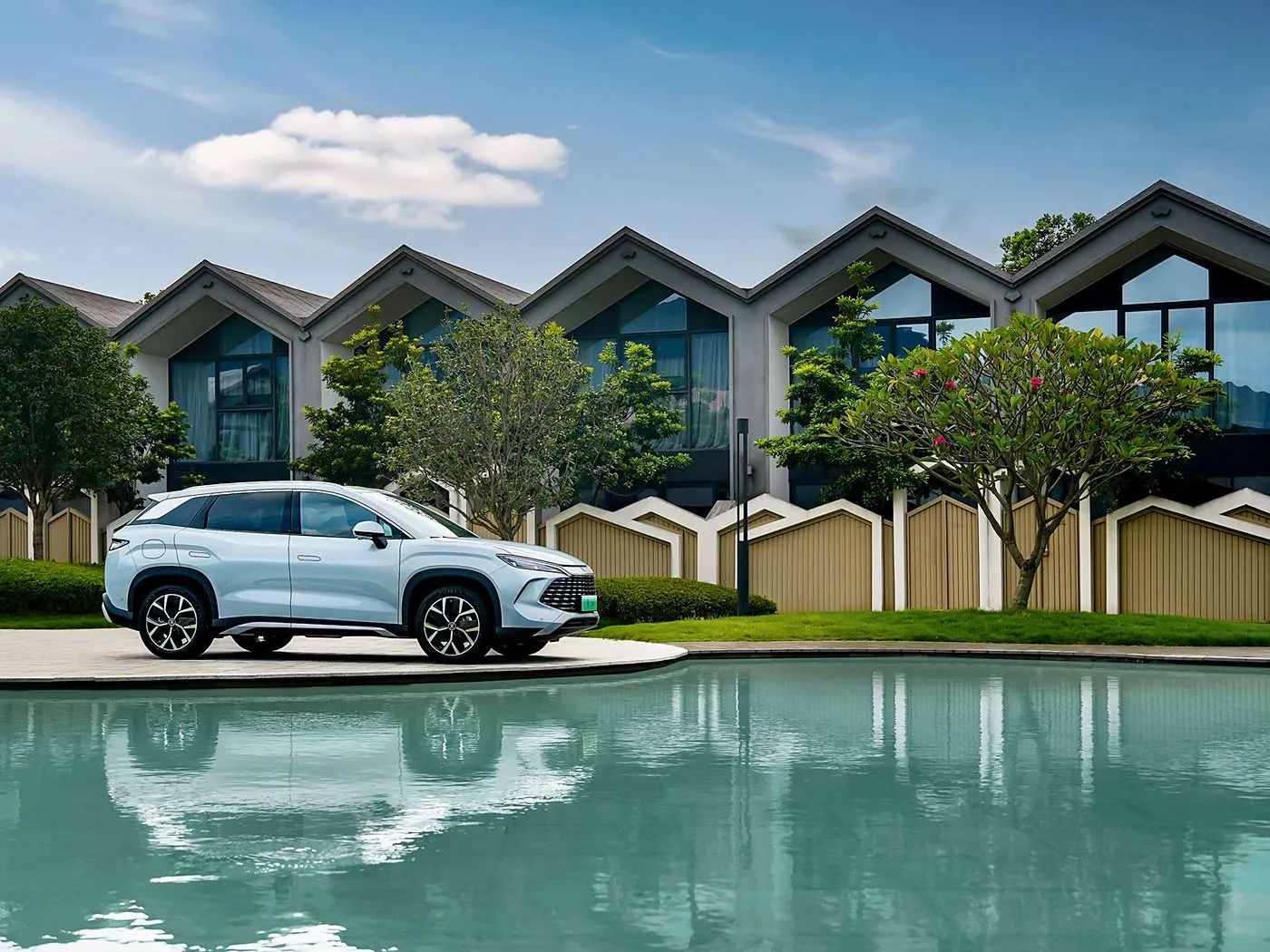 BYD Song L DM-i Кампактны пазадарожнік PHEV Далёкі, хуткасны новы энергетычны аўтамабіль DiPilot 2.0 Сядзенні з падагрэвам Панарамная камера 360°