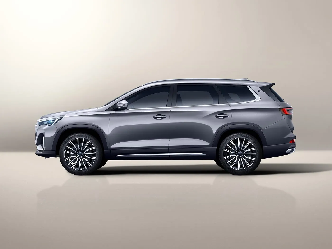 Абсалютна новы пазадарожнік Chery Jetour X90 PLUS, аўтаматычны прывад, алюмініевы багажнік на даху, скураныя сядзенні, Еўра VI