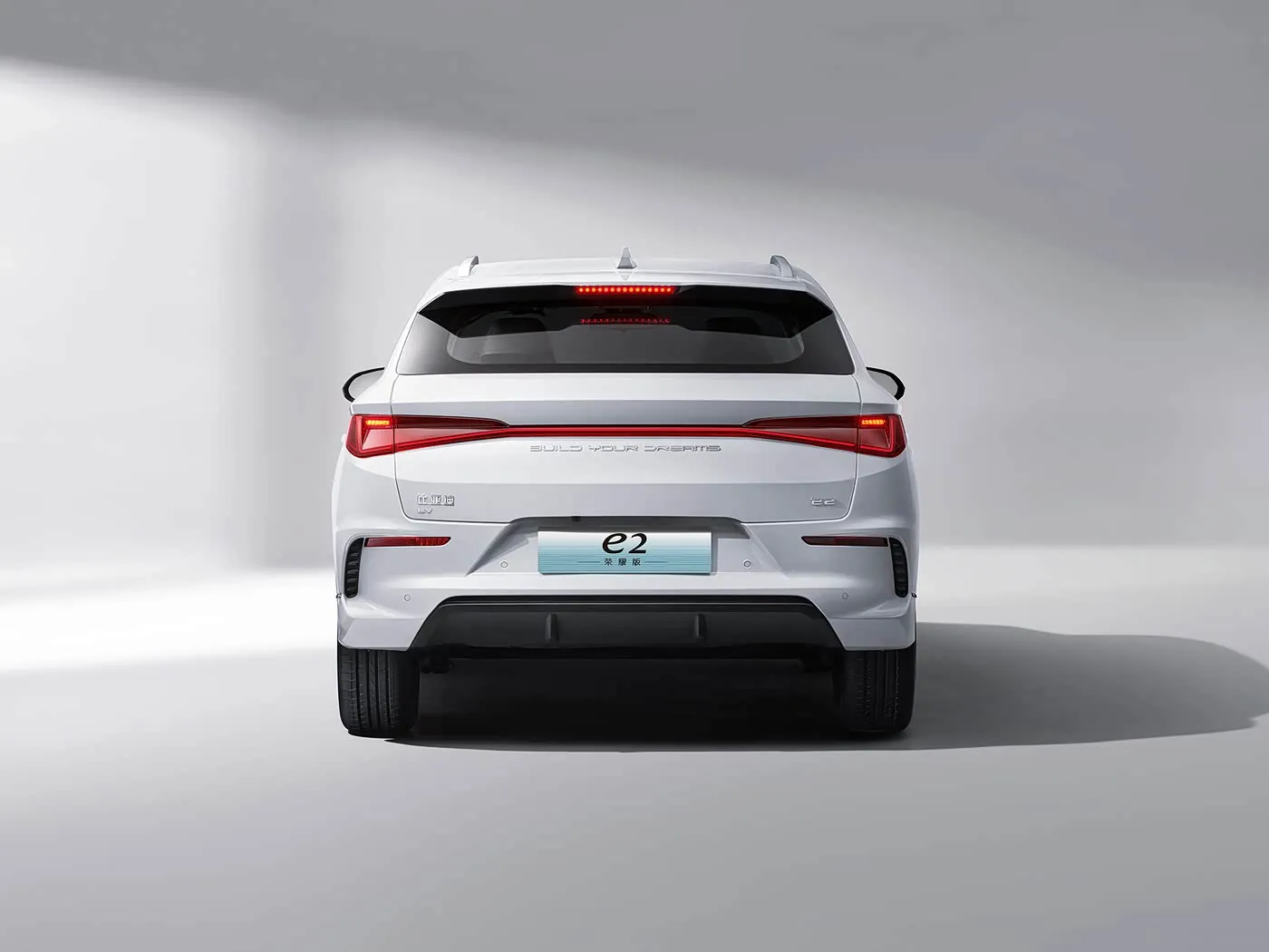 BYD E2 Luxury Electric EV Sedan SUV Хэтчбэк Аўтамабіль з левым рулём з рухавіком з літыевай батарэяй Кітайскі новы энергетычны аўтамабіль